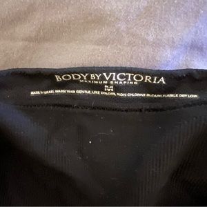 Body by Victoria maximum shaping short size M